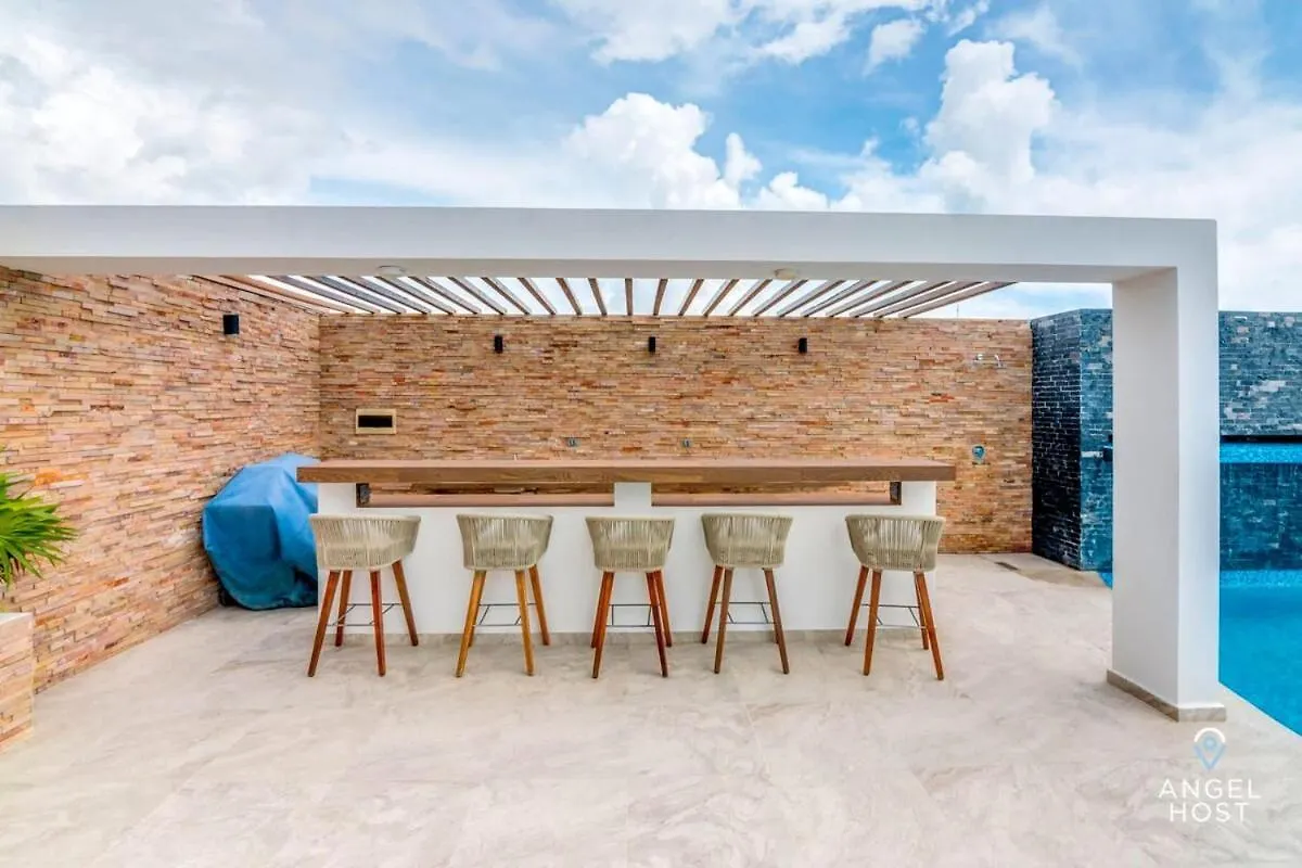 Holiday home Adorable Rooftop Pool, Reliable Wifi, Near 5Th Ave Playa del Carmen Mexico